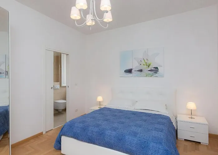Karan's Aparment In Apartamento
